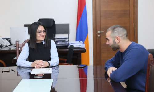 ԿԳՄՍ նախարարի տեղակալն ընդունել է բռնցքամարտի WBL, WBF և WBO վարկածով աշխարհի չեմպիոն Յուրի Սաքունցին