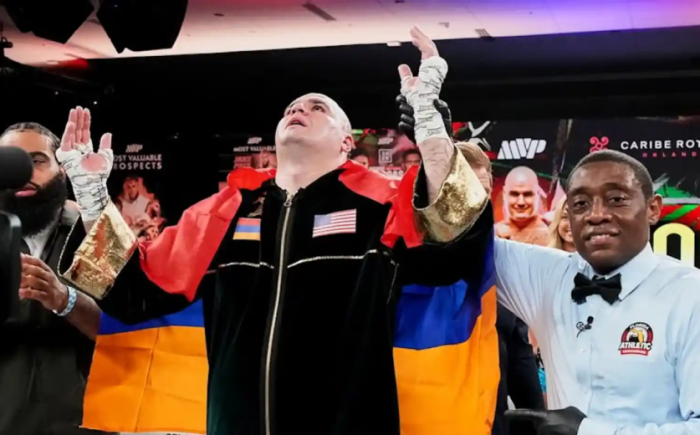 Գուրգեն Հովհաննիսյանը նվաճել է WBA Continental North America չեմպիոնական գոտին
