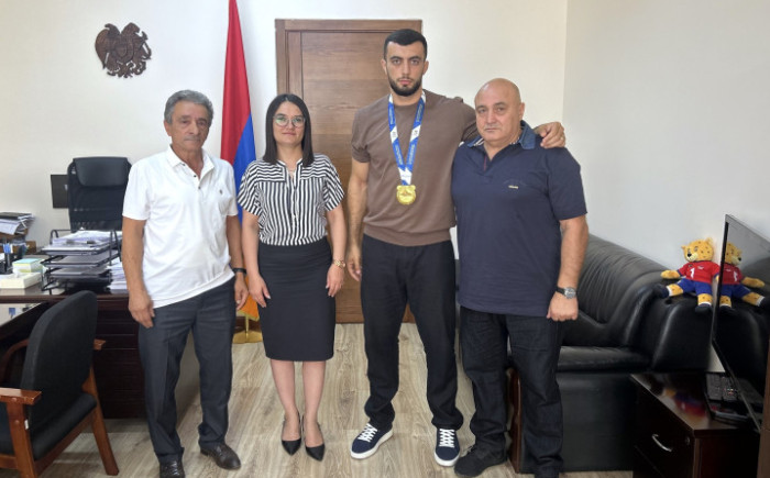 &laquo;Ձեր աշխատանքն արժանի է ամենաբարձր գնահատանքին&raquo;. Հասմիկ Ավագյանն ընդունել է &laquo;Աշխարհի խաղերի&raquo; չեմպիոն, սամբիստ Արման Ավանեսյանին